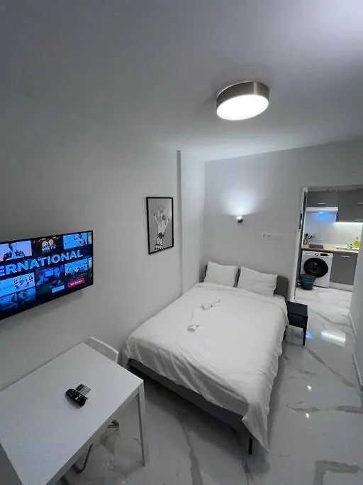 Aegean Blue Apartments 2# The Luxury Suite -Studio Thessalonique 0*,  Grèce